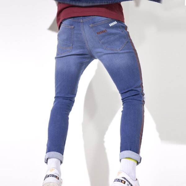 untitled_1_0033_fmbp_WbZqt